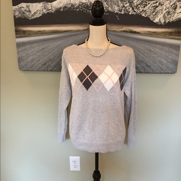 Grey Argyle Gap sweater - Picture 1 of 5
